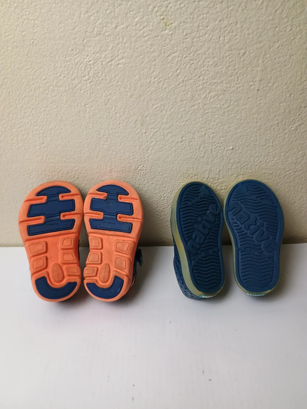 Native/Stride Rite lightweight navy
